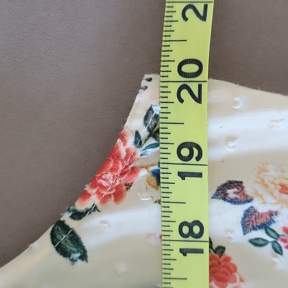 FARM Rio Floral Ruffle Top - Cream and Green - Picture 8 of 8